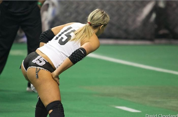 Lingerie Bowl girls