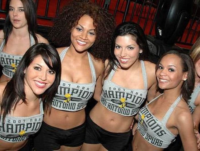 NBA cheerleader girls