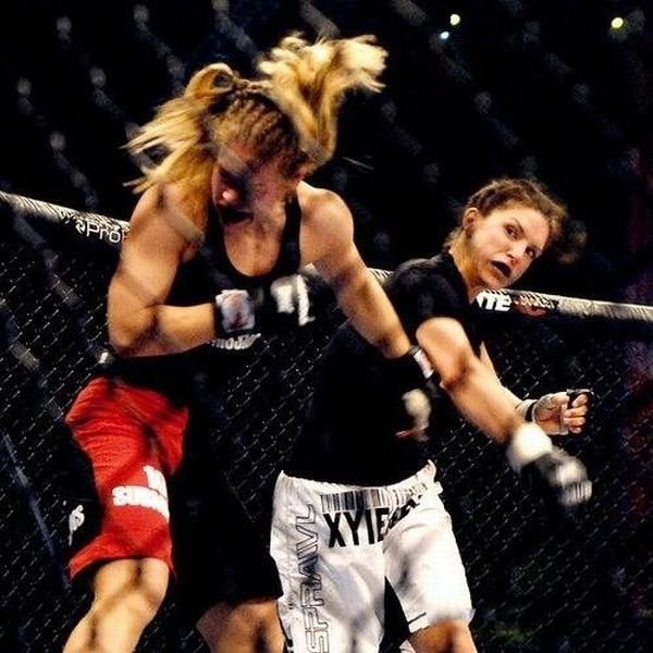 Mixed Martial Arts (MMA) girl fighters