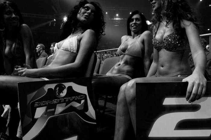 boxing ring girls