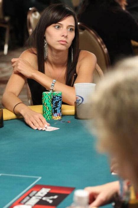 2011 World Series of Poker girls