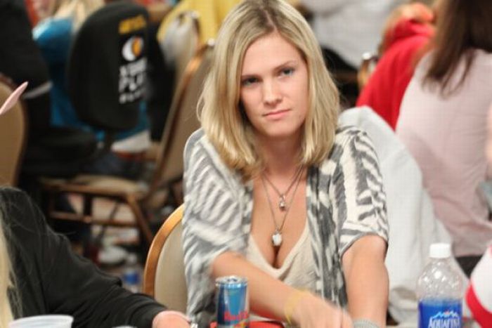 2011 World Series of Poker girls