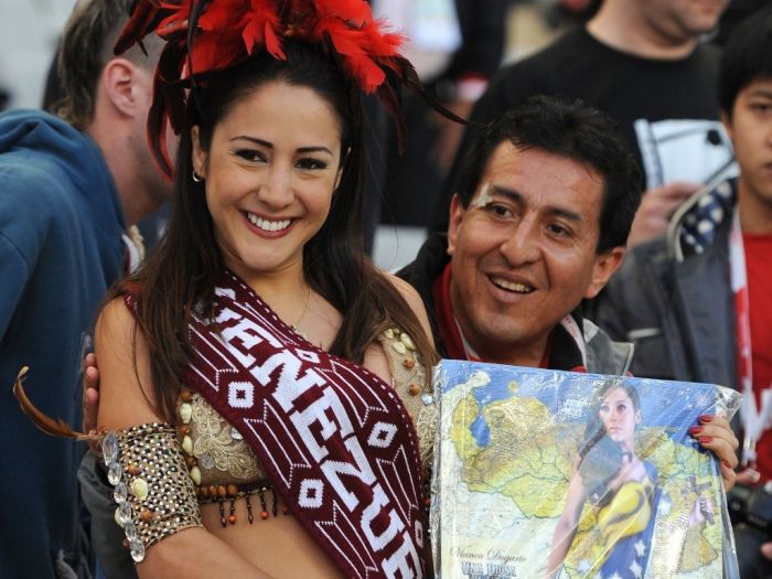 Girl fans of Copa América