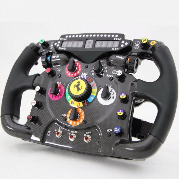 2011 Ferrari 150° Italia steering wheel