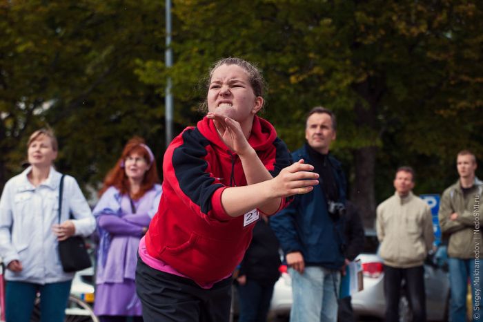 Mobile phone throwing, Finland