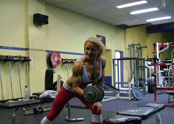 strong fitness bodybuilding girl