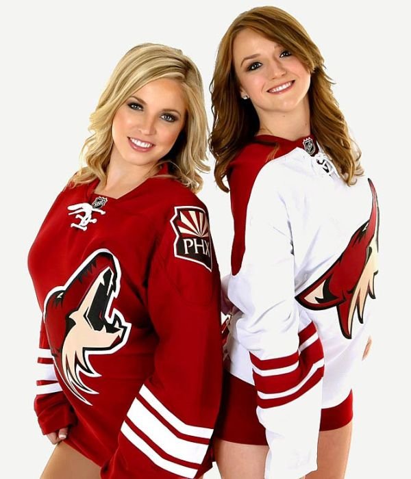 NHL support girls