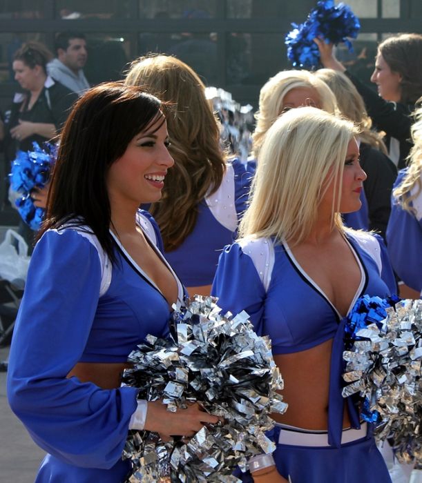 Detroit Lions NFL cheerleader girls