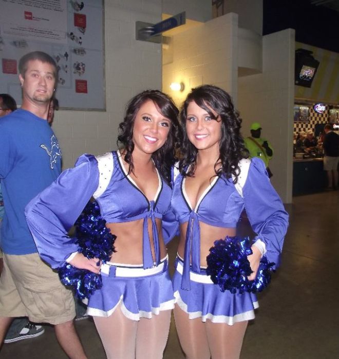 Detroit Lions NFL cheerleader girls