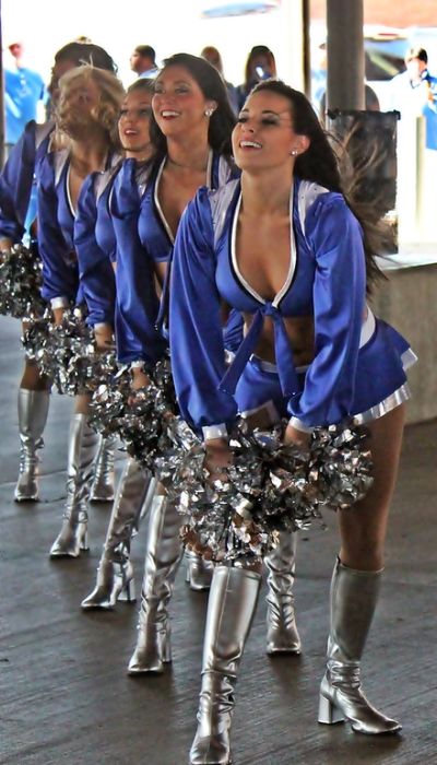 Detroit Lions NFL cheerleader girls