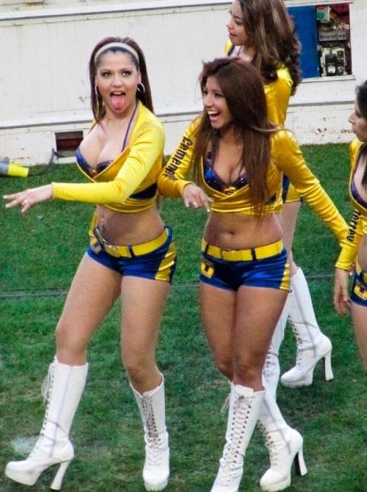 mexican cheerleader girls