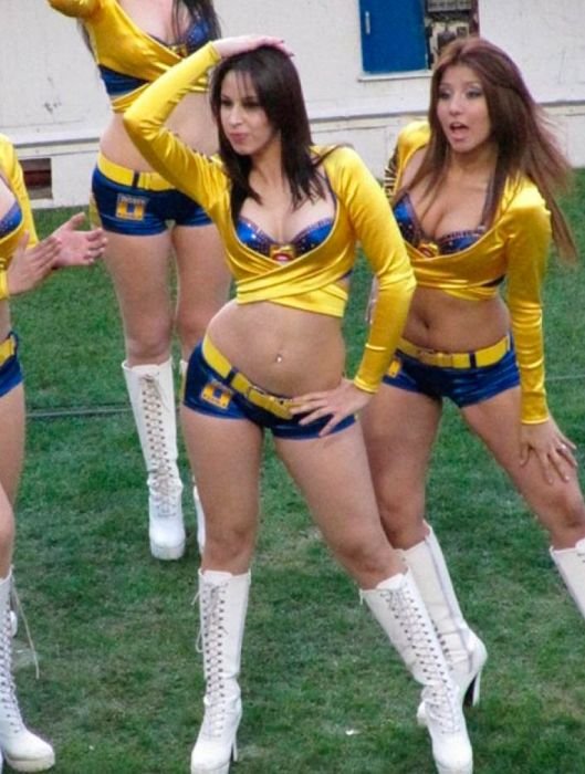 mexican cheerleader girls