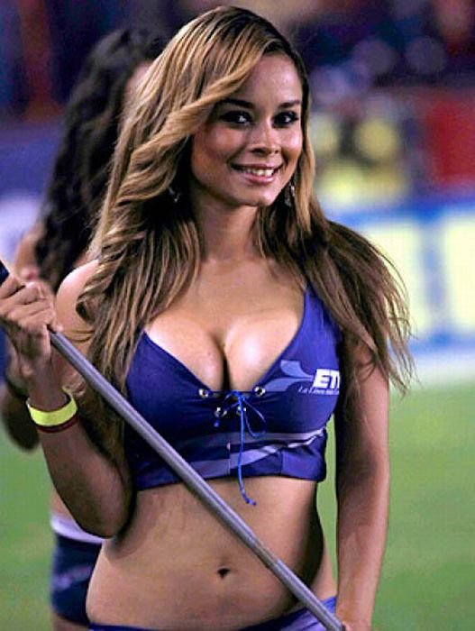 mexican cheerleader girls