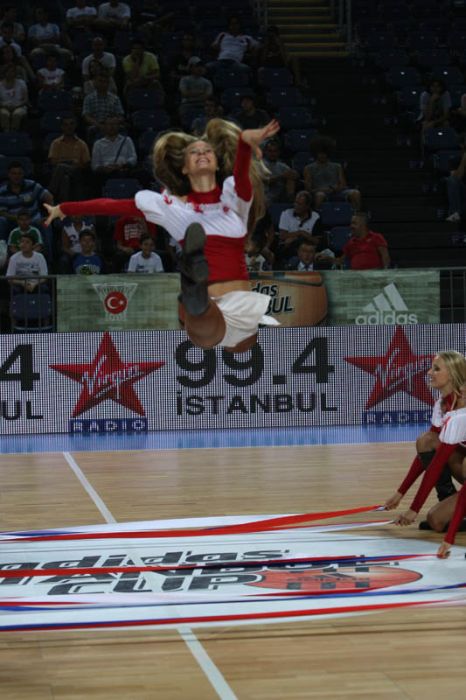 Red Foxes cheerleader girls team, Ukraine