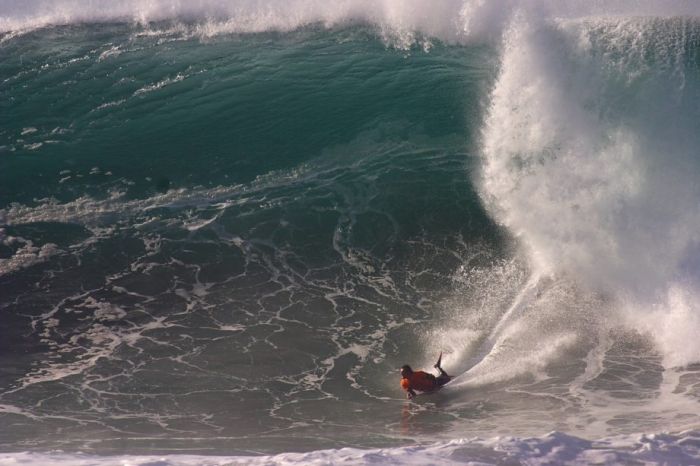 surfing huge waves