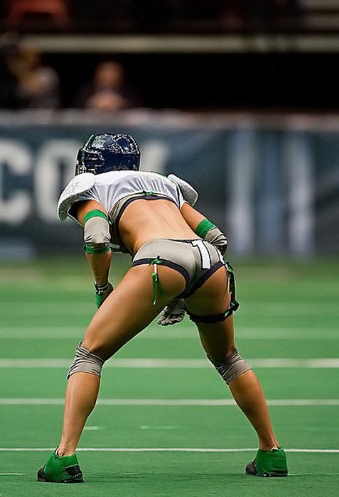 Lingerie Bowl girls