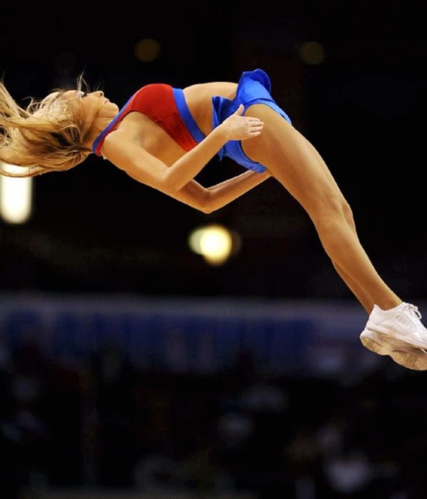 Los Angeles Clippers NBA cheerleader girls