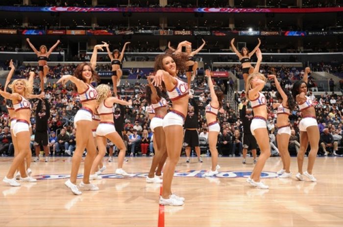 Los Angeles Clippers NBA cheerleader girls