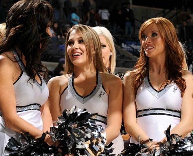 San Antonio Spurs NBA cheerleader girls