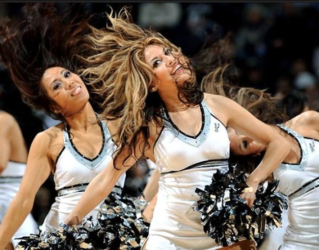 San Antonio Spurs NBA cheerleader girls