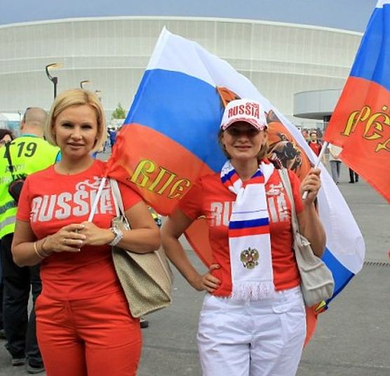 uefa euro 2012 football fan girls