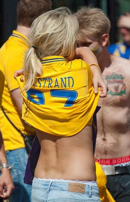 uefa euro 2012 football fan girls