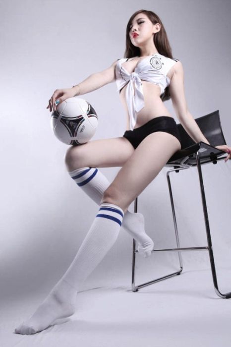 chinese models celebrating uefa euro 2012