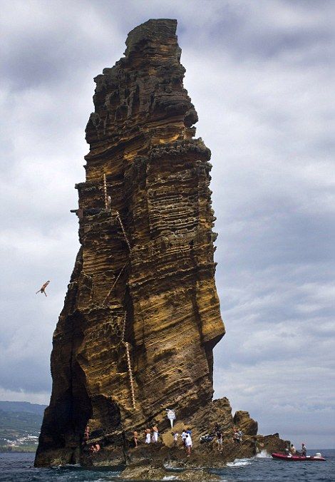 Cliff diving, Portuguese islands of the Azores, Atlantic Ocean