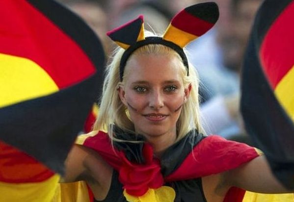 uefa euro 2012 football fan girls