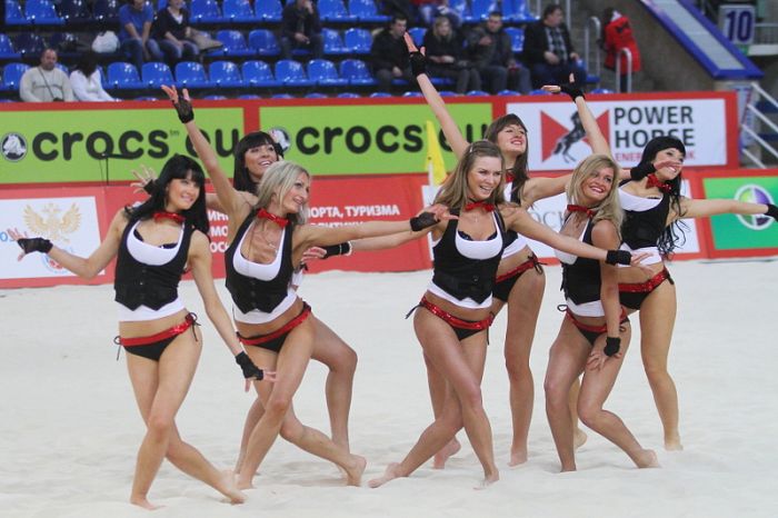 beach volleyball cheerleader girls