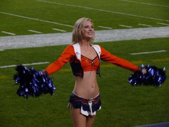 Denver Broncos NFL cheerleader girls