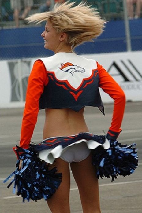 Denver Broncos NFL cheerleader girls