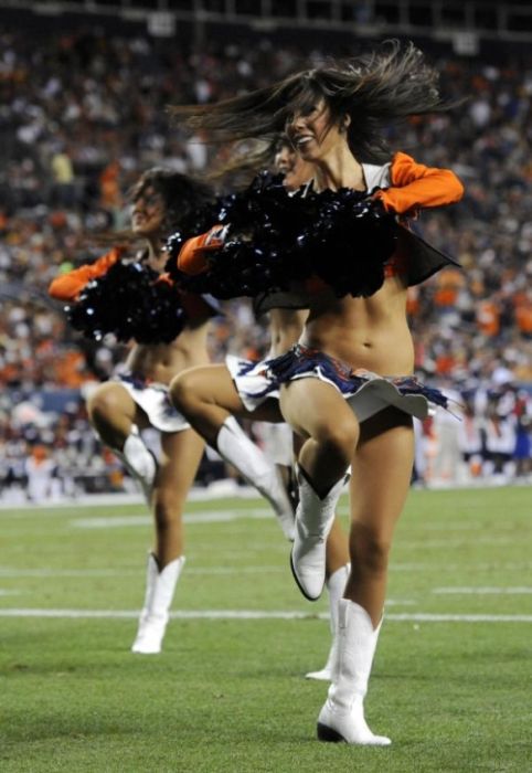 Denver Broncos NFL cheerleader girls