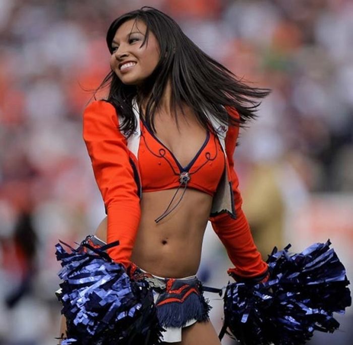 Denver Broncos NFL cheerleader girls