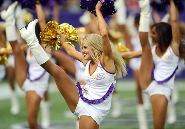 Minnesota Vikings NFL cheerleader girls