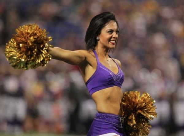 Minnesota Vikings NFL cheerleader girls