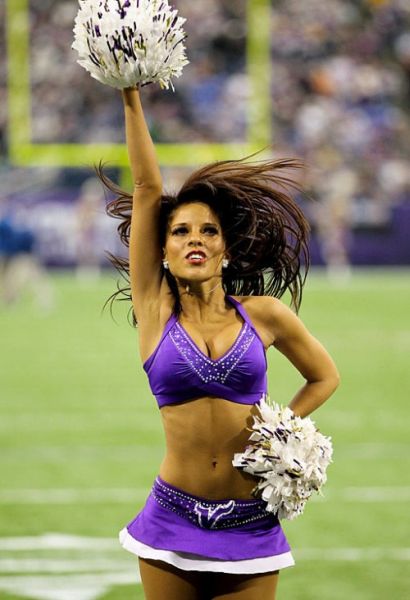 Minnesota Vikings NFL cheerleader girls