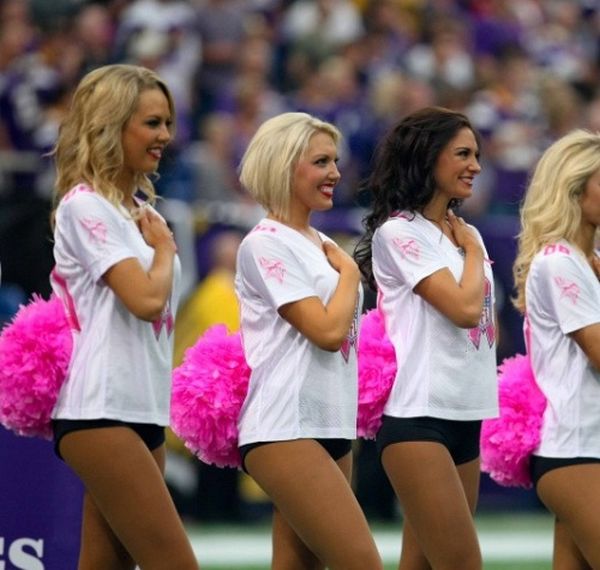 Minnesota Vikings NFL cheerleader girls