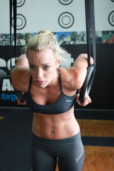 strong fitness bodybuilding girl