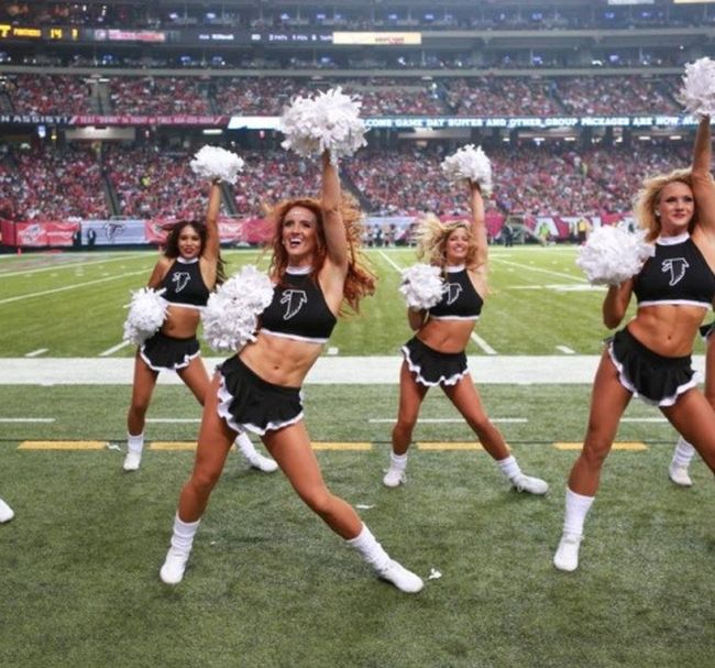 Atlanta Falcons NFL cheerleader girls