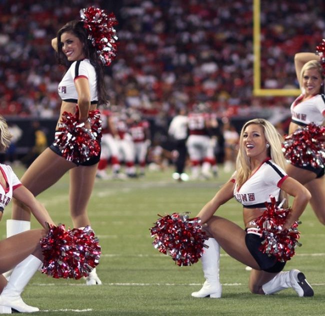 Atlanta Falcons NFL cheerleader girls