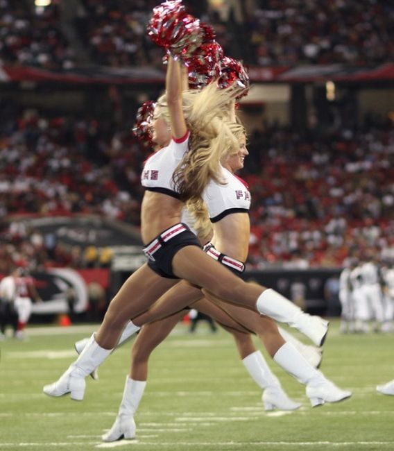 Atlanta Falcons NFL cheerleader girls