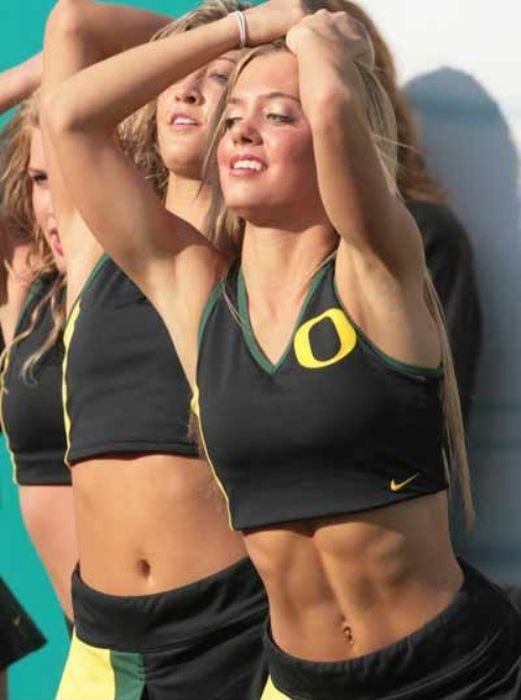 Oregon Ducks cheerleader girls