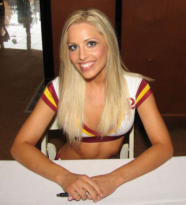 Washington Redskins NFL cheerleader girls