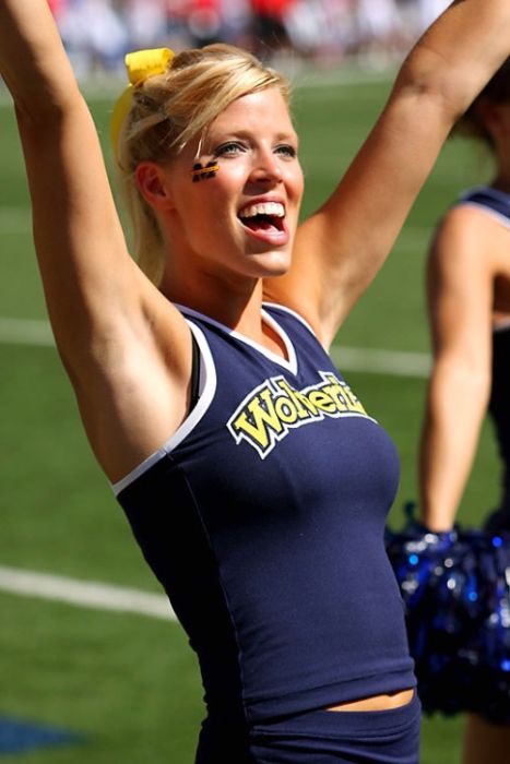 Michigan Wolverines cheerleader girls