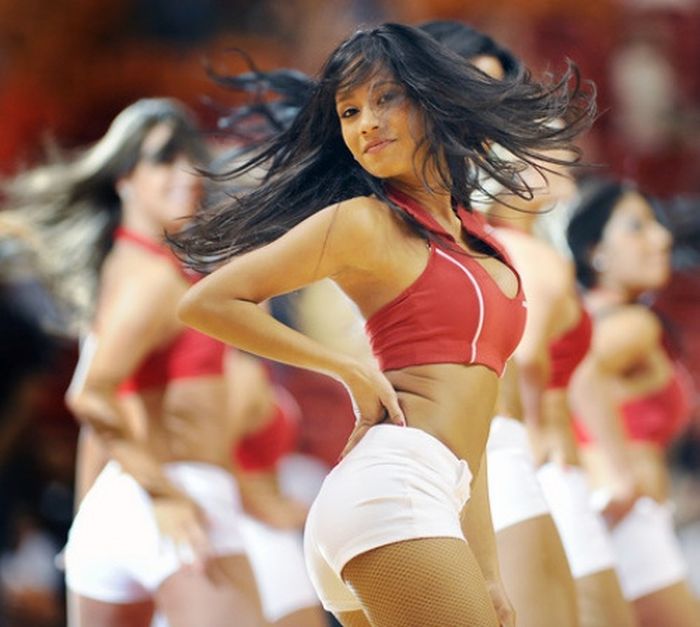 Miami Heat NBA cheerleader girls