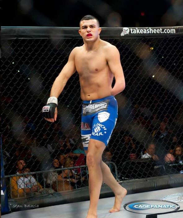 Nick Newell, one-armed fighter