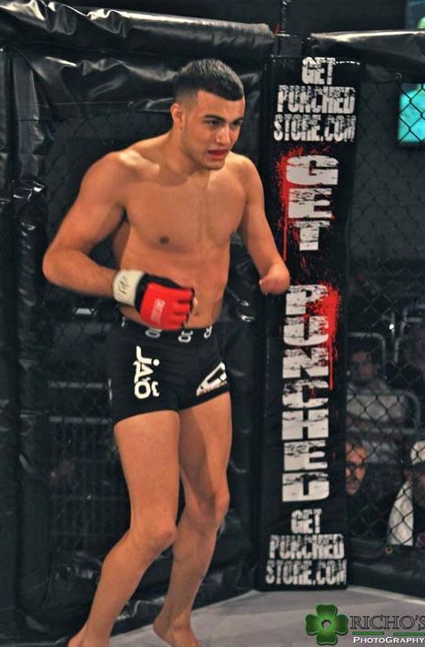 Nick Newell, one-armed fighter