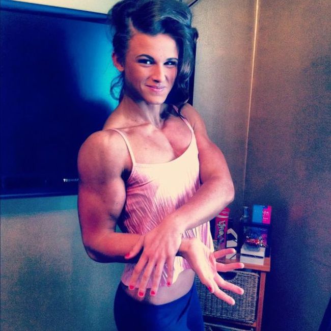 Georgina McConnell, strong fitness bodybuilding girl