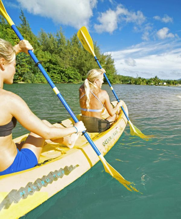 girl with a kayak